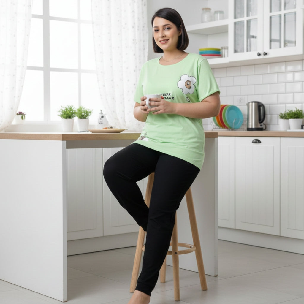 The Bear And The Flower Green Ladies Nightsuit